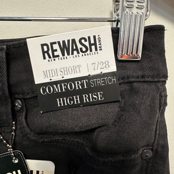 NWT!Women's Rewash Denim Shorts, 7/28,Black Distressed Midi Comfort Stretch High - Picture 4 of 12